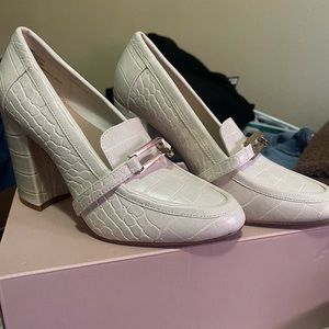 Cute Pumps 🤍 from JustFab